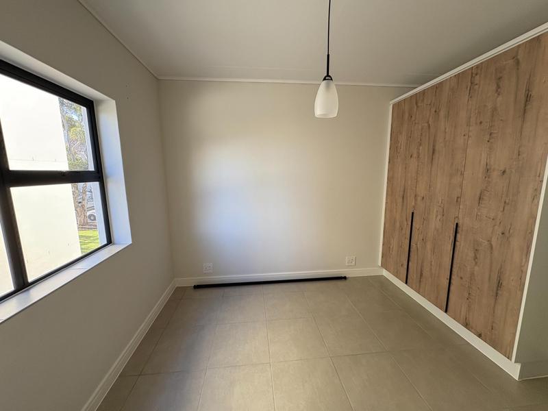 To Let 2 Bedroom Property for Rent in Richwood Western Cape